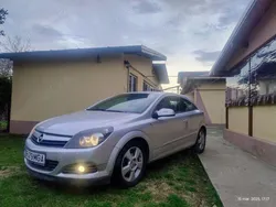 Utilizat 2005 Opel Astra Coupe | 2.100 EUR