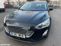 Negru Utilizat 2018 Ford Focus Active Hatchback | 8.450 EUR (Preț OK)