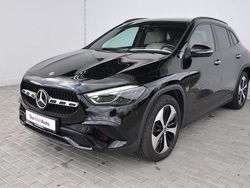 Culoarenegru Utilizat 2024 Mercedes GLA200 SUV | 42.350 EUR (Scump)