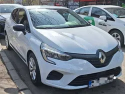 Alb Utilizat 2021 Renault Clio V Berlinǎ | 8.350 EUR