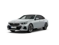 Brooklyn grey metallic metalizat Utilizat 2024 BMW 520 Comfort Edition Berlinǎ | 60.476 EUR (Scump)