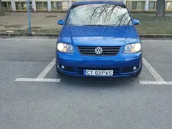 Utilizat 2003 VW Touran Monovolum | 2.850 EUR