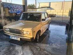 Utilizat 1985 Lada 2107 Berlinǎ | 1.888 EUR