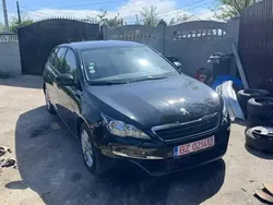 Negru Utilizat 2015 Peugeot 308 Hatchback | 6.000 EUR (Puțin scump)