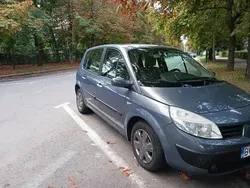 Utilizat 2006 Renault Scénic II Monovolum | 1.950 EUR