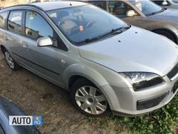 Argintiu Utilizat 2005 Ford Focus Break | 1.999 EUR (Puțin scump)
