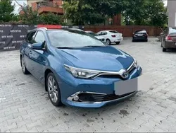 Albastru Utilizat 2017 Toyota Auris Hybrid Break | 13.499 EUR (Preț bun)