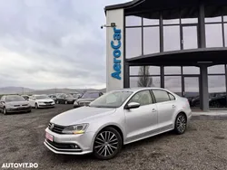 Gri Utilizat 2015 VW Jetta Berlinǎ | 11.990 EUR (Scump)