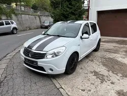 Utilizat 2012 Dacia Sandero Lauréate Hatchback | 2.999 EUR