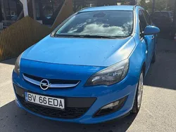Culoarealbastru Utilizat 2015 Opel Astra Edition Break | 5.000 EUR (Preț bun)