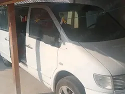 Alb Utilizat 2003 Mercedes Vito Monovolum | 1.200 EUR