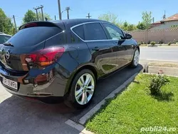 Negru Utilizat 2010 Opel Astra Hatchback | 4.000 EUR (Scump)
