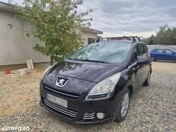 Culoarenegru Utilizat 2011 Peugeot 5008 Monovolum | 4.200 EUR (Preț OK)