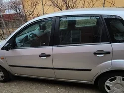 Utilizat 2003 Ford Fiesta Hatchback | 2.000 EUR (Puțin scump)