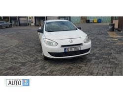 Alb Utilizat 2011 Renault Fluence Berlinǎ | 3.500 EUR