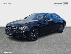 Culoarenegru Utilizat 2020 Mercedes E300 Avantgarde Hatchback | 30.799 EUR