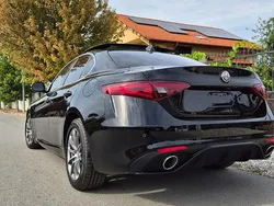 Negru Utilizat 2019 Alfa Romeo Giulia Veloce Berlinǎ | 20.000 EUR