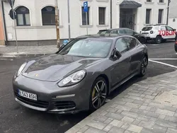 Utilizat 2015 Porsche Panamera Berlinǎ | 32.000 EUR