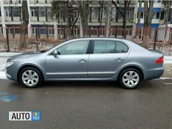Gri Utilizat 2011 Skoda Superb Berlinǎ | 9.200 EUR (Puțin scump)