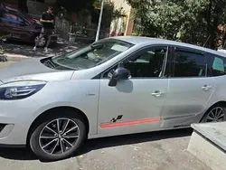 Utilizat 2013 Renault Grand Scénic III Monovolum | 7.500 EUR