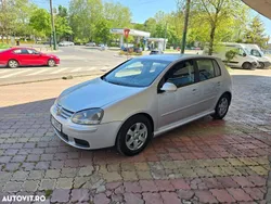Gri Utilizat 2005 VW Golf IV | 2.999 EUR (Puțin scump)