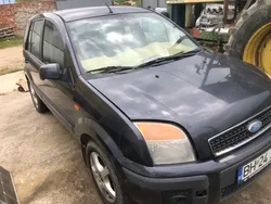Utilizat 2006 Ford Fusion Hatchback | 1.350 EUR (Preț OK)