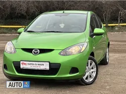 Verde Utilizat 2010 Mazda 2 Inclusive Hatchback | 3.990 EUR