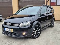 Negru Utilizat 2011 VW Touran Monovolum | 7.790 EUR (Preț OK)