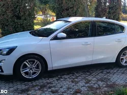 Alb Utilizat 2019 Ford Focus Trend Berlinǎ | 10.400 EUR (Preț OK)