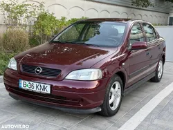 Culoarerosu Utilizat 2005 Opel Astra Berlinǎ | 1.990 EUR (Preț OK)