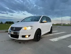 Alb Utilizat 2010 VW Touran R-line Edition Monovolum | 5.400 EUR (Preț OK)