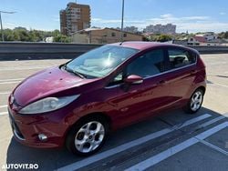 Culoarerosu Utilizat 2008 Ford Fiesta Titanium Hatchback | 3.300 EUR (Preț bun)
