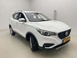 Culoarealb Utilizat 2020 MG ZS Comfort SUV | 12.950 EUR (Preț OK)