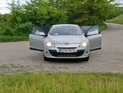 Gri Utilizat 2010 Renault Mégane III Hatchback | 3.600 EUR (Preț OK)