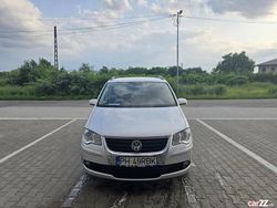 Utilizat 2009 VW Touran Monovolum | 3.900 EUR