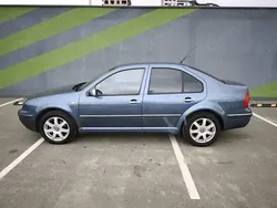 Utilizat 2004 VW Bora Berlinǎ | 2.000 EUR (Preț OK)