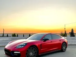 Rosu Utilizat 2017 Porsche Panamera Berlinǎ | 64.990 EUR