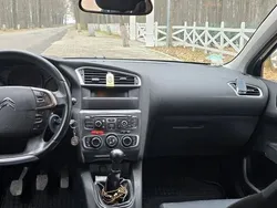 Albastru Utilizat 2011 Citroën C4 Attraction Hatchback | 3.800 EUR (Super Preț)