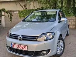Auriu Utilizat 2014 VW Golf VII Life Hatchback | 5.850 EUR (Super Preț)