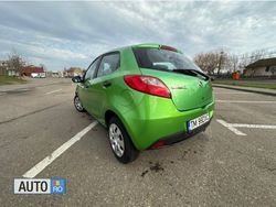 Verde Utilizat 2008 Mazda 2 Berlinǎ | 3.199 EUR