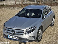 Culoareargint Utilizat 2014 Mercedes GLA200 SUV | 12.399 EUR (Preț bun)