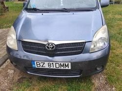 Gri Utilizat 2002 Toyota Corolla Verso Monovolum | 2.100 EUR