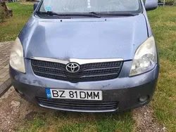 Gri Utilizat 2002 Toyota Corolla Verso Monovolum | 2.100 EUR