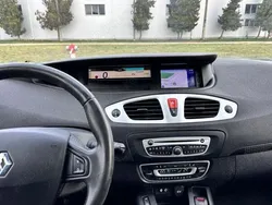 Gri Utilizat 2010 Renault Grand Scénic III Monovolum | 3.850 EUR