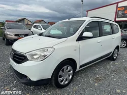 Alb Utilizat 2013 Dacia Lodgy Lauréate Monovolum | 3.990 EUR (Preț bun)