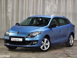 Culoarealbastru Utilizat 2012 Renault Mégane GrandTour Bose Edition Break | 5.999 EUR (Preț OK)