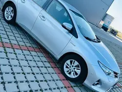 Utilizat 2014 Toyota Auris Hybrid Hatchback | 9.450 EUR (Puțin scump)