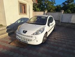 Utilizat 2008 Peugeot 207 Coupe | 5.000 EUR