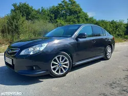 Gri Utilizat 2011 Subaru Legacy Berlinǎ | 7.990 EUR
