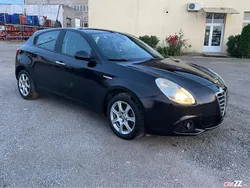 Utilizat 2012 Alfa Romeo Giulietta Hatchback | 3.990 EUR